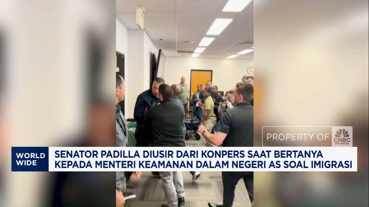 Video: Senator Padilla Diusir Saat Bertanya Soal Kebijakan Imigrasi